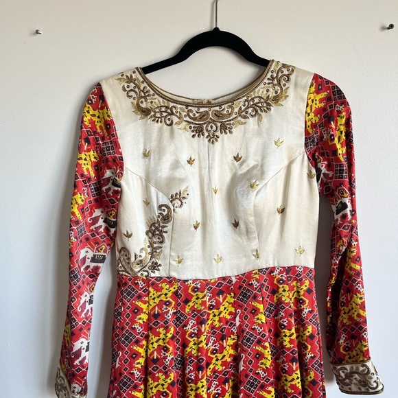 Red Long Sleeve Indian Ethnic Floor Length Evening Gown/ Anarkali - Picture 3 of 6